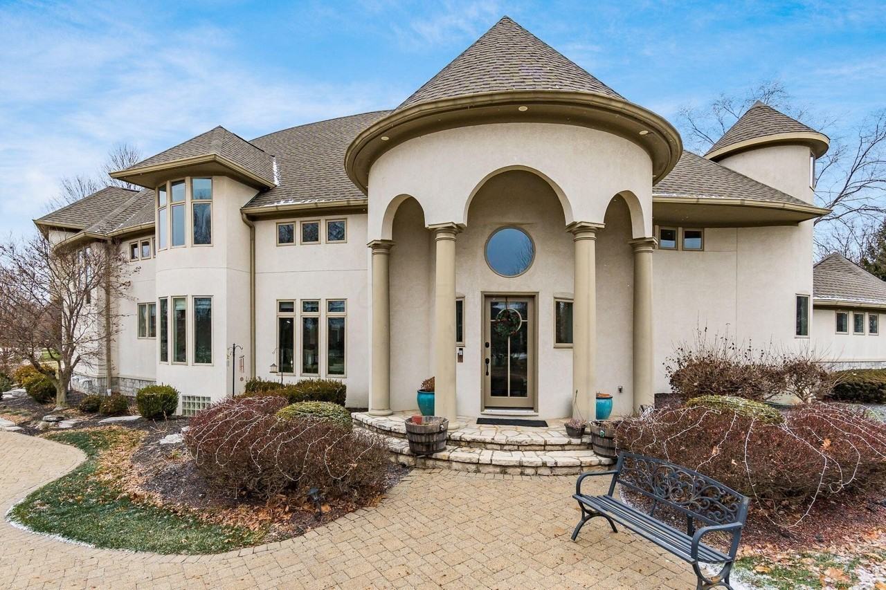 4602 Sandwich Ct - Photo 3 of 50