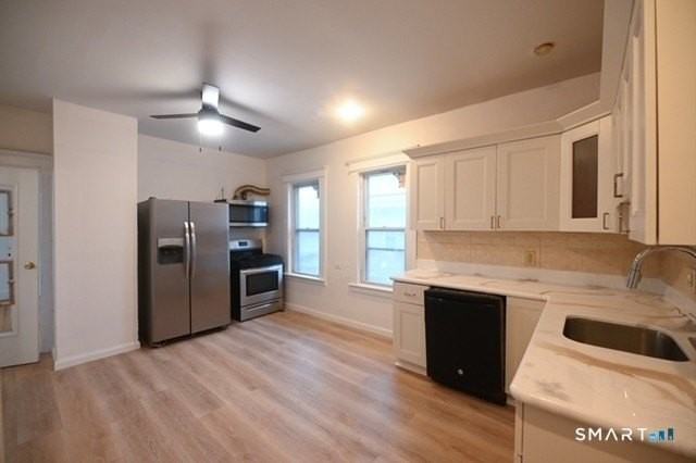 117 Marion St Unit 2 - Photo 2 of 14