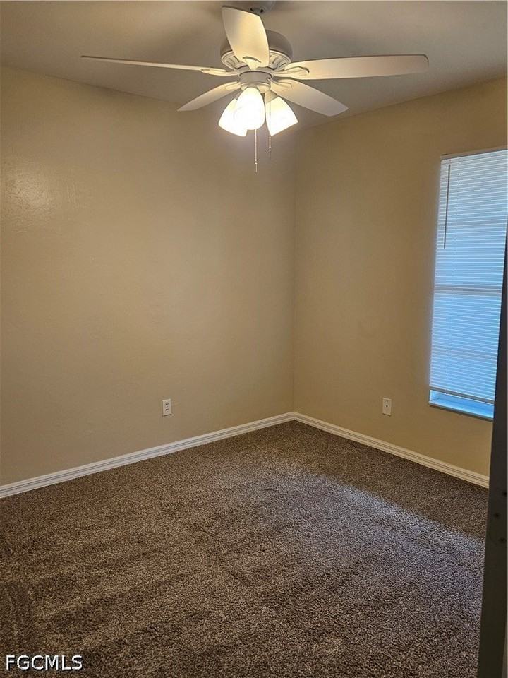 744 Burns Ave S - Photo 7 of 11