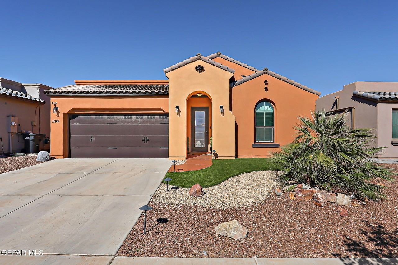 1149 Stoke St - Photo 3 of 30