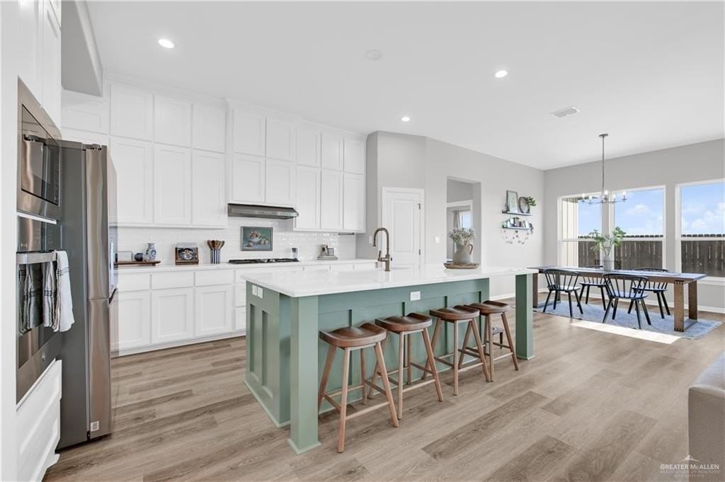 13704 Belle Ct - Photo 7 of 25