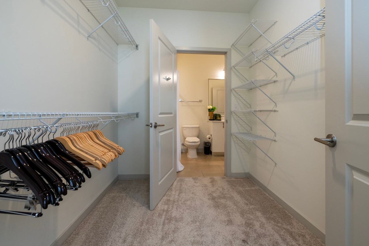 633 East Main Street - Photo 6 of 130