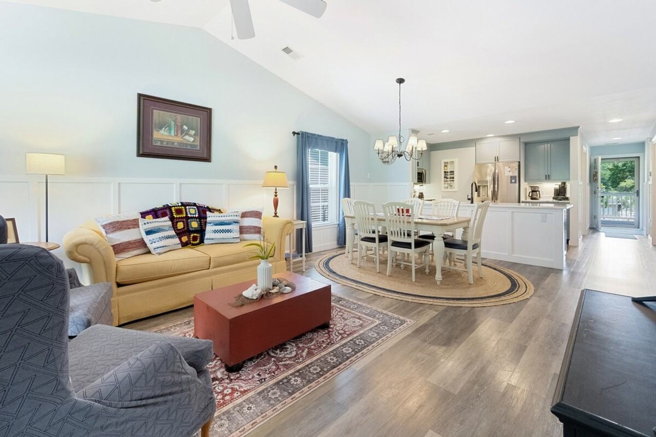 719 Blue Stem Dr #1253370P - Photo 3 of 24