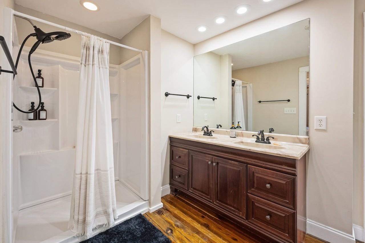 220 Cleland St #1300981P - Photo 6 of 22
