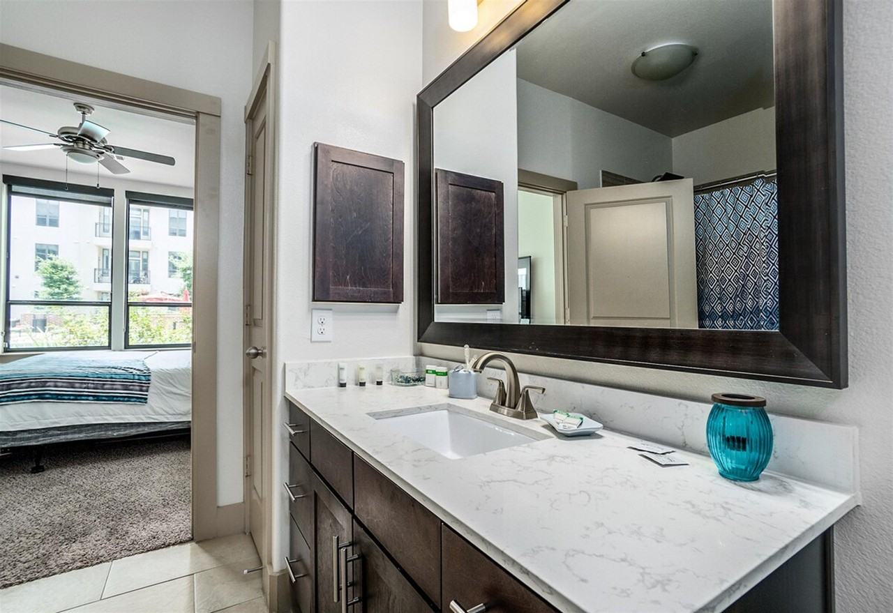 955 St Joseph Pkwy #1359163P - Photo 5 of 26