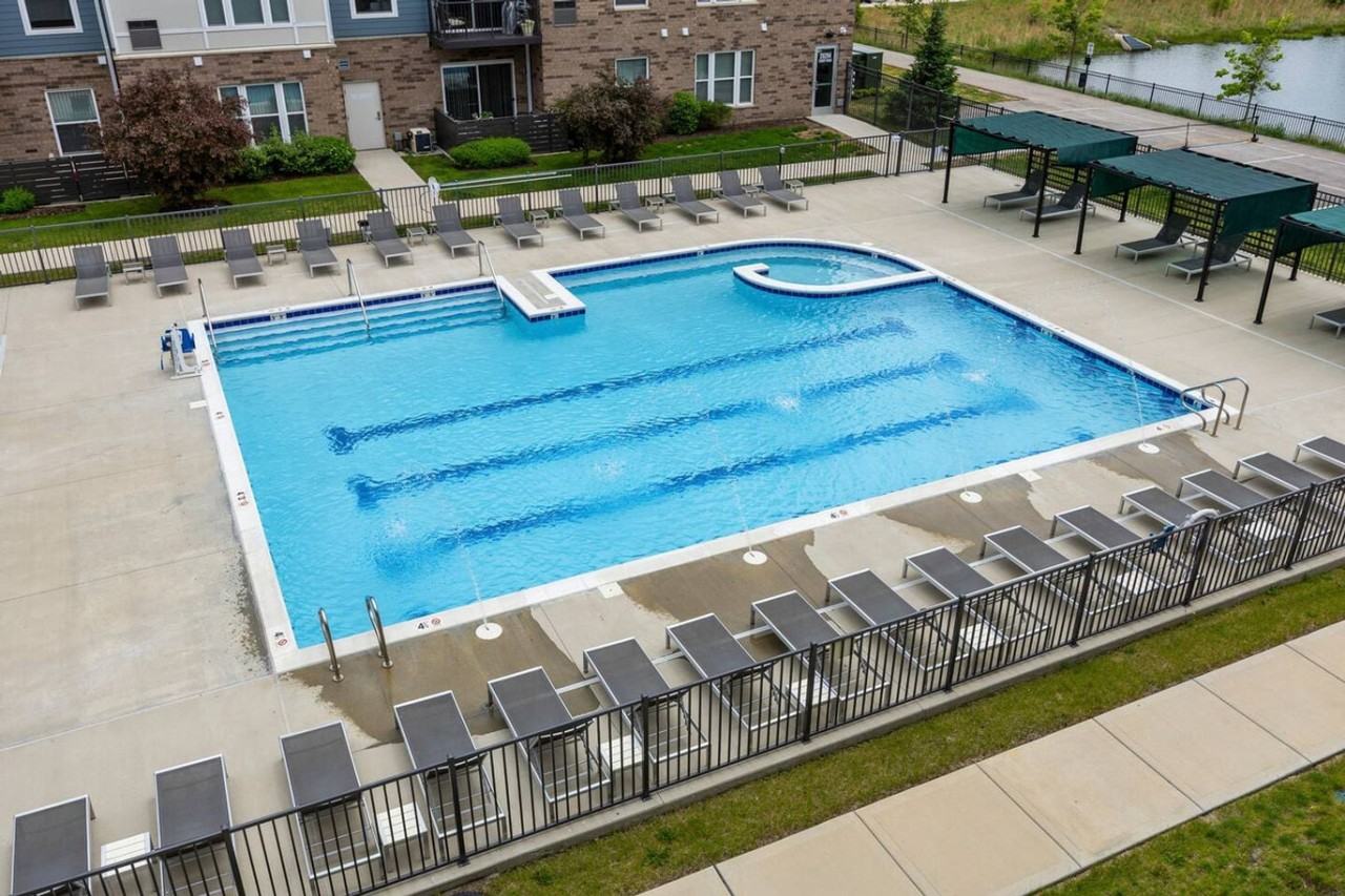 28294 Ferry Rd #1366973P - Photo 2 of 41