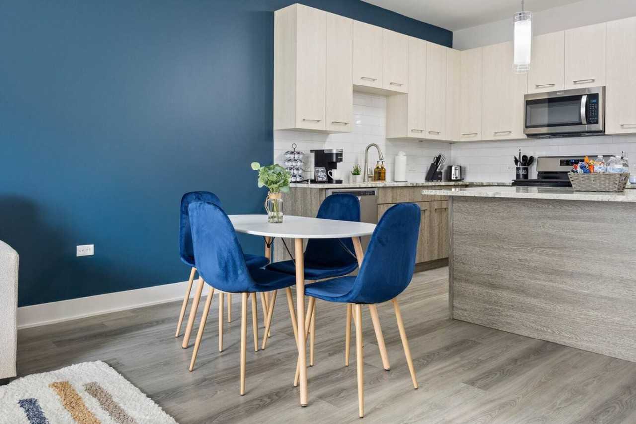 28294 Ferry Rd #1366973P - Photo 4 of 41