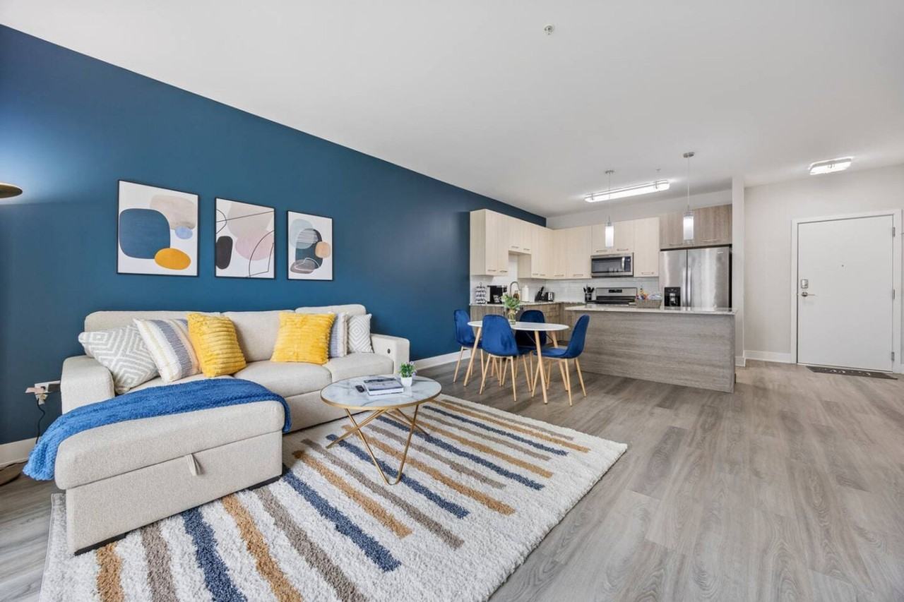 28294 Ferry Rd #1366973P - Photo 7 of 41