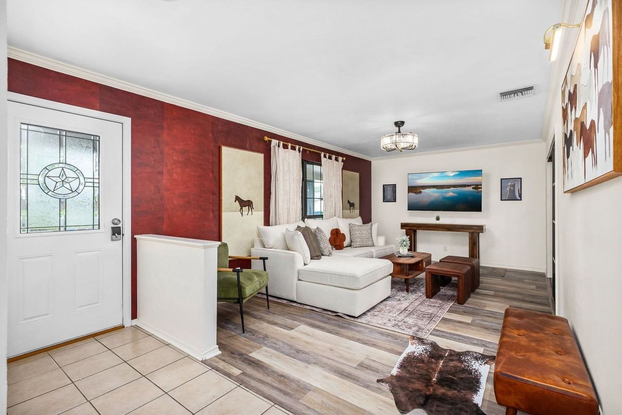 3951 Starhill Dr #1373669P - Photo 2 of 50