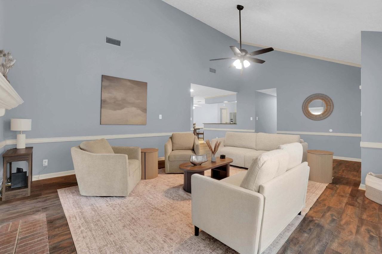 6509 Enfield Mews #1471753P - Photo 3 of 25