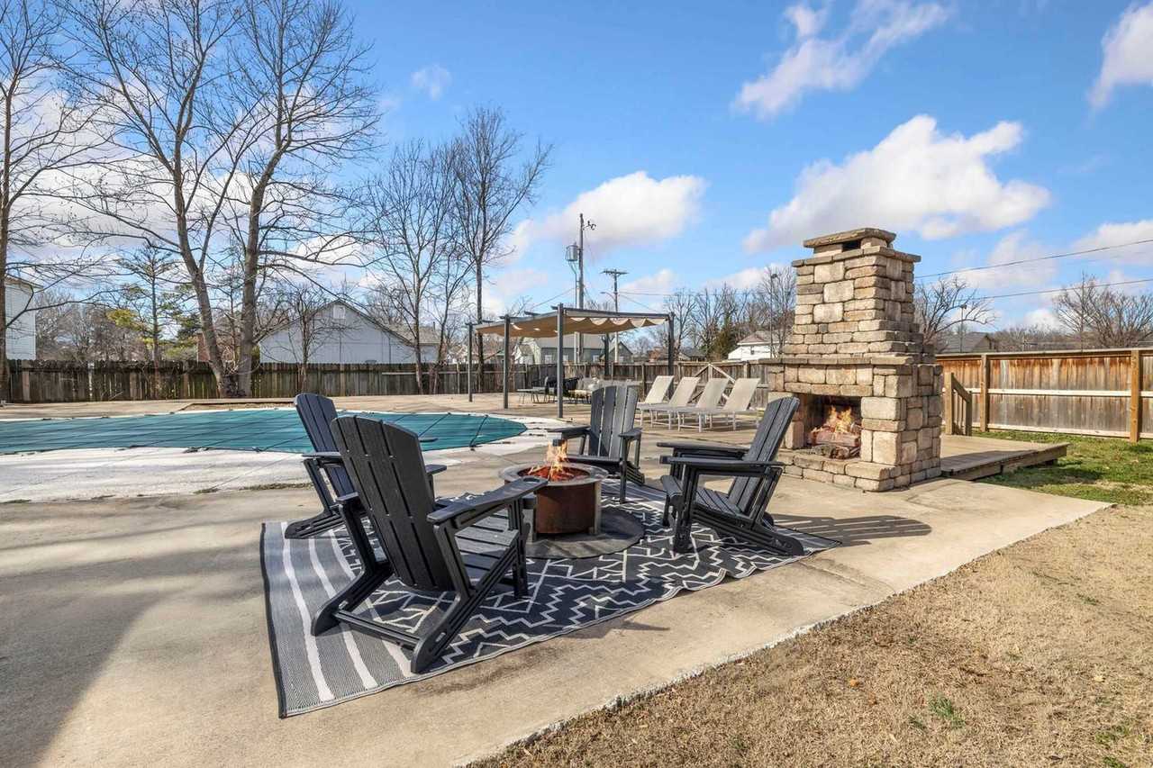 302 S Shiloh St #1475799P - Photo 4 of 24