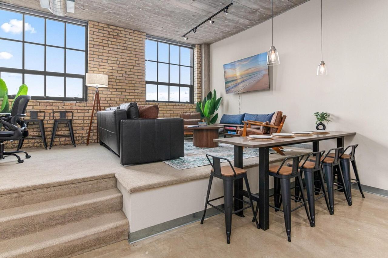 718 Washington Ave N #1495848P - Photo 7 of 50