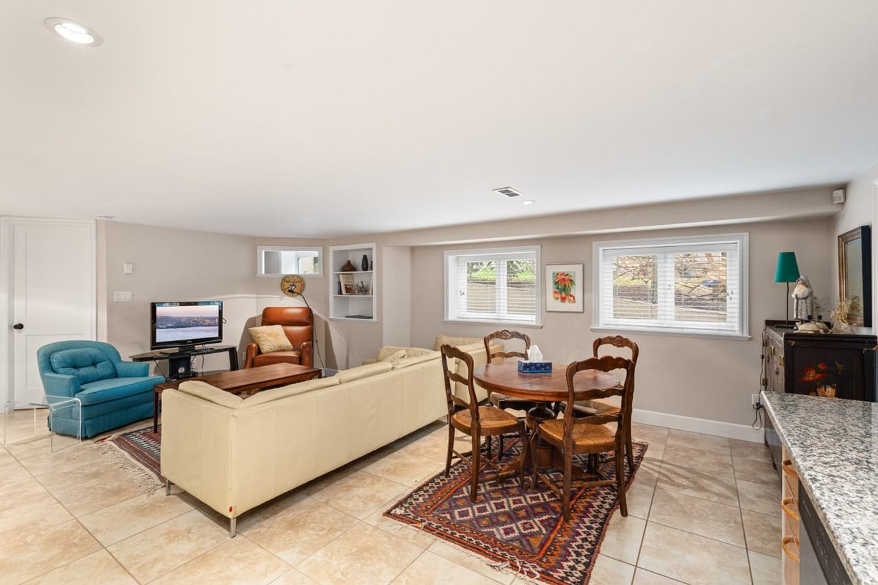 2876 West 49th Ave #1504823P - Photo 4 of 34