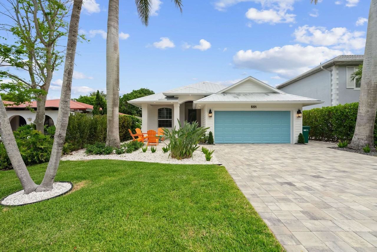 551 91st Ave N #1504170P - Photo 7 of 36