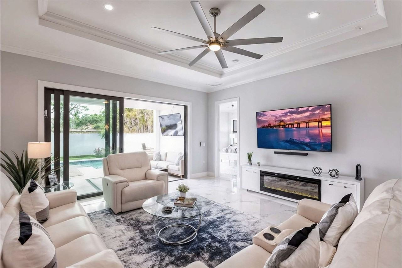 656 108th Ave N #1504181P - Photo 2 of 10