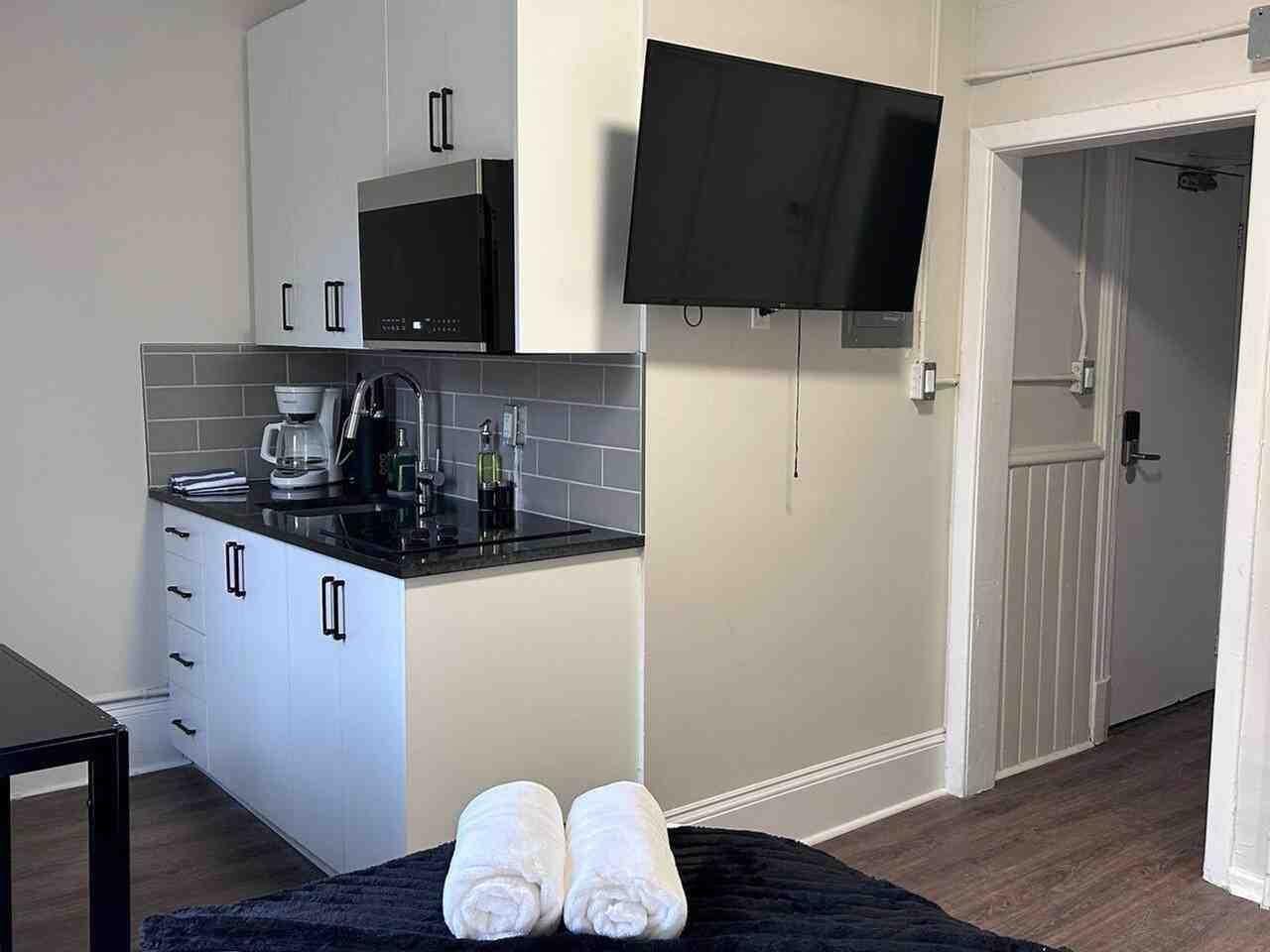 25 Russell Ave #1506203P - Photo 3 of 16