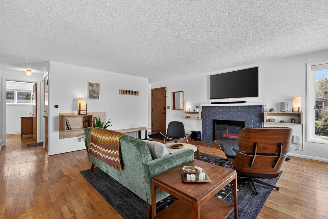 9314 54th Ave S #1506245P - Photo 4 of 36