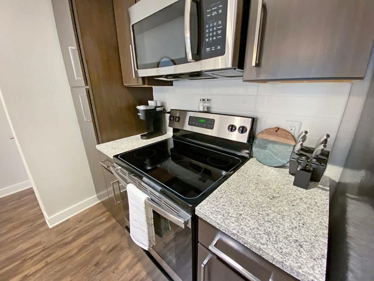 2615 N Grady Ave #1504552P - Photo 6 of 32