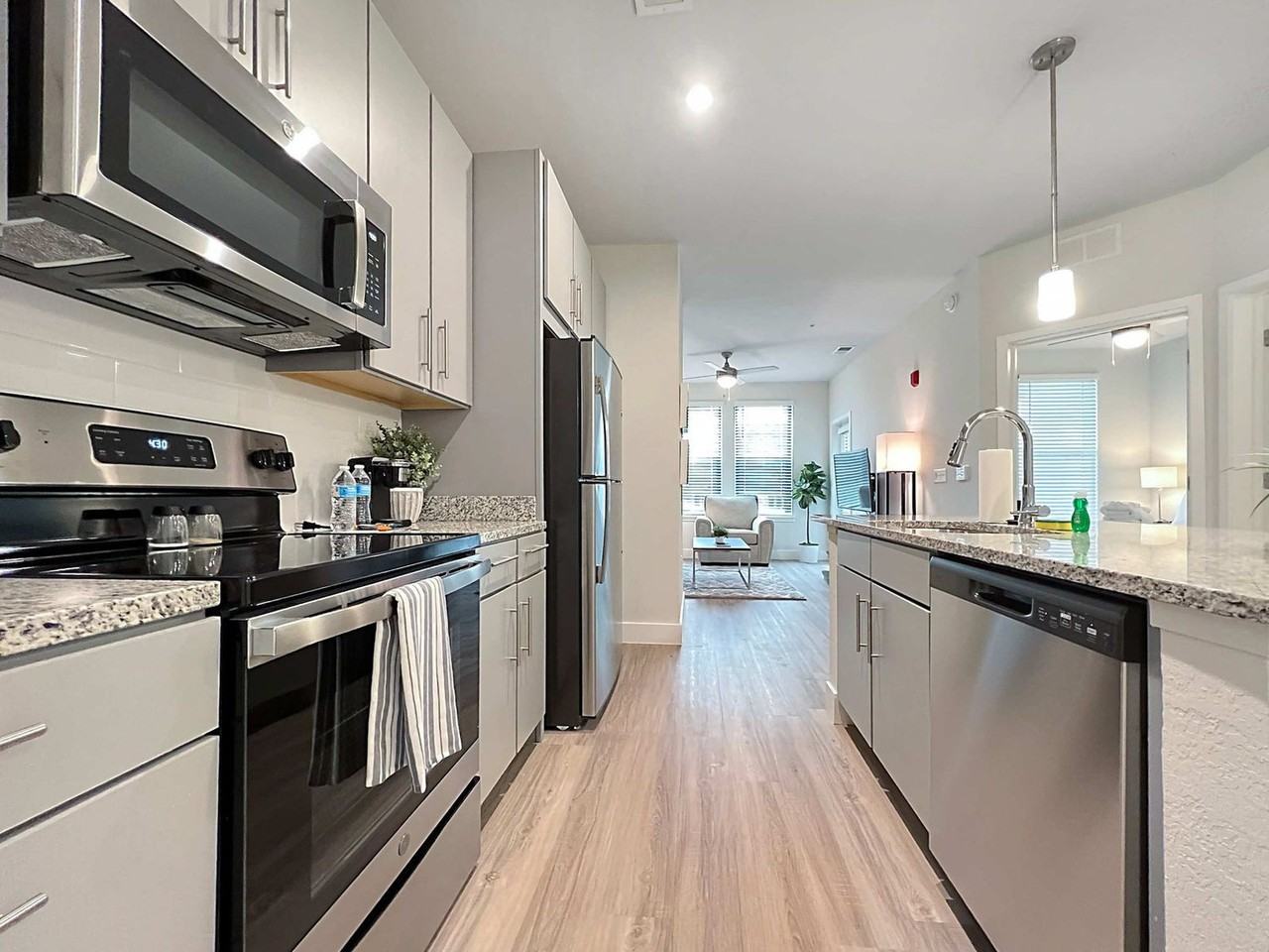 8985 Bertha Palmer Blvd #1504551P - Photo 6 of 31