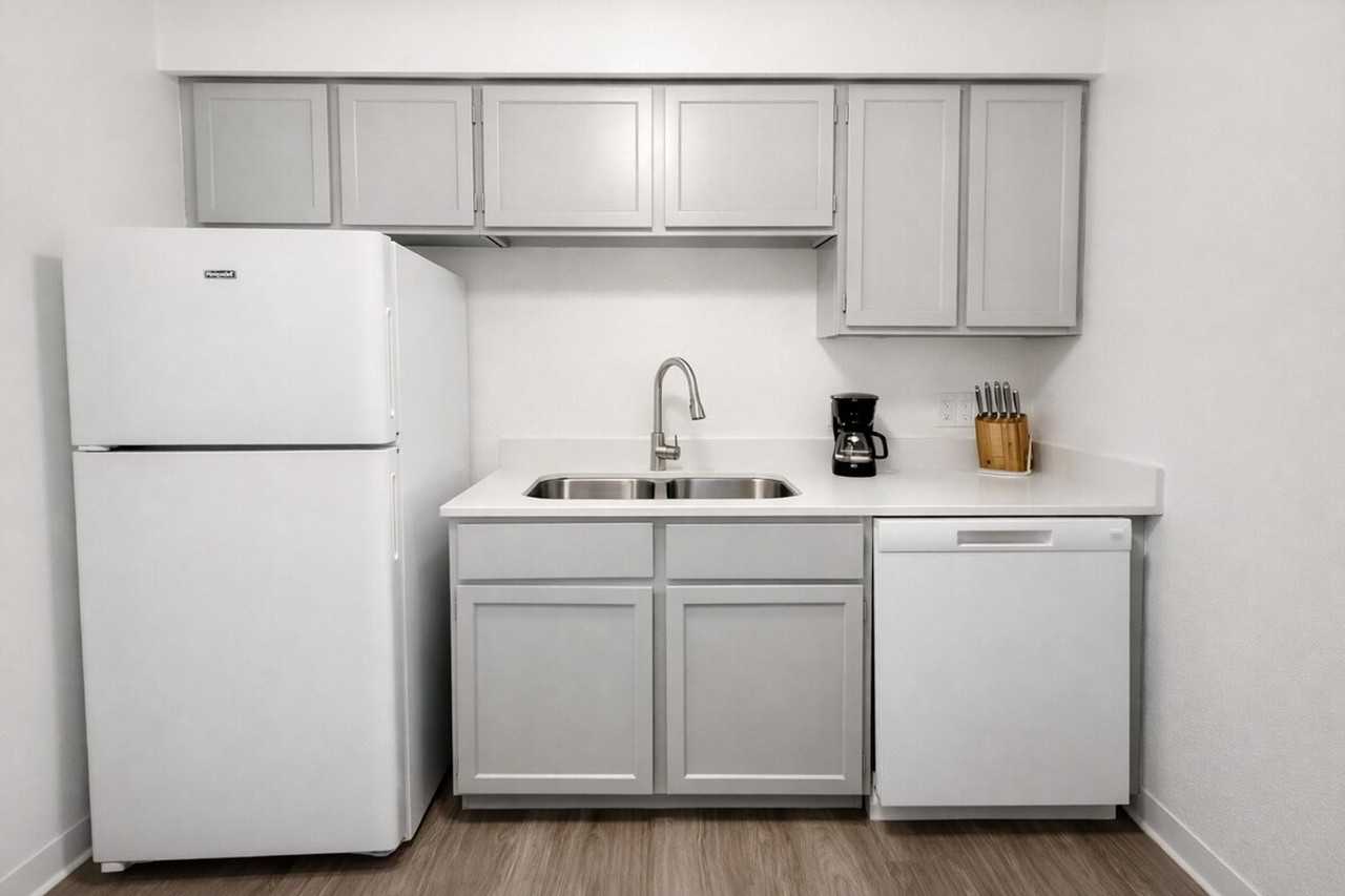 1002 Clayton Ln #1507059P - Photo 4 of 15