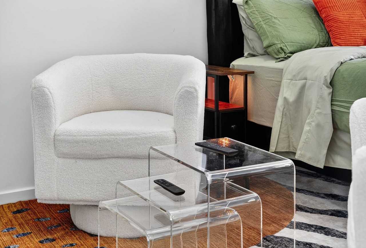 404 Ne 2nd Ave #1505545P - Photo 3 of 36