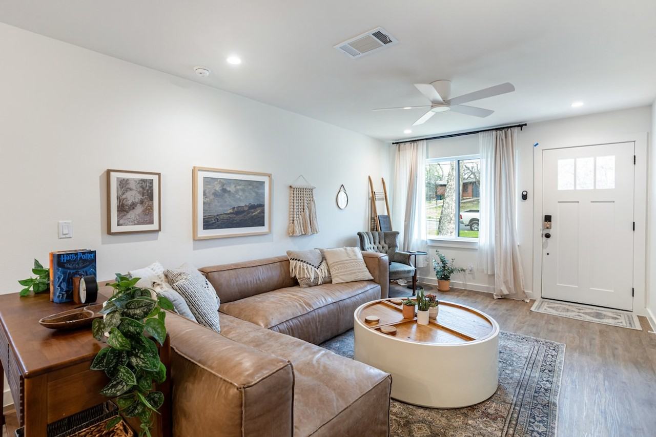 1613 Berene Ave #1501454P - Photo 2 of 36