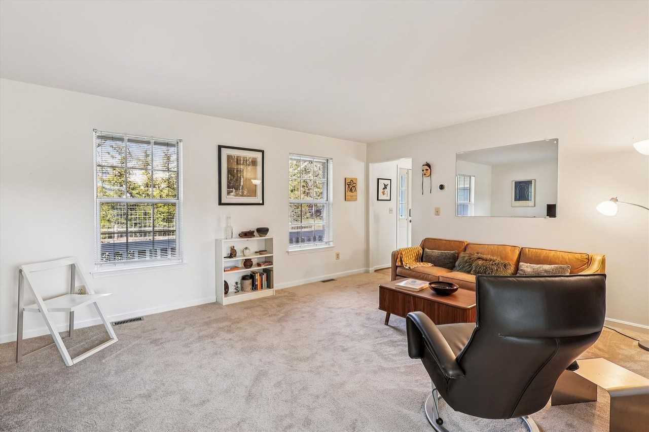 744 Dividing Creek Rd #1506226P - Photo 5 of 30