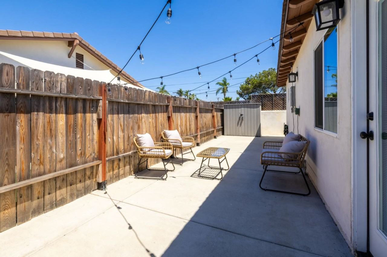 4349 Oxford St #1496400P - Photo 2 of 20