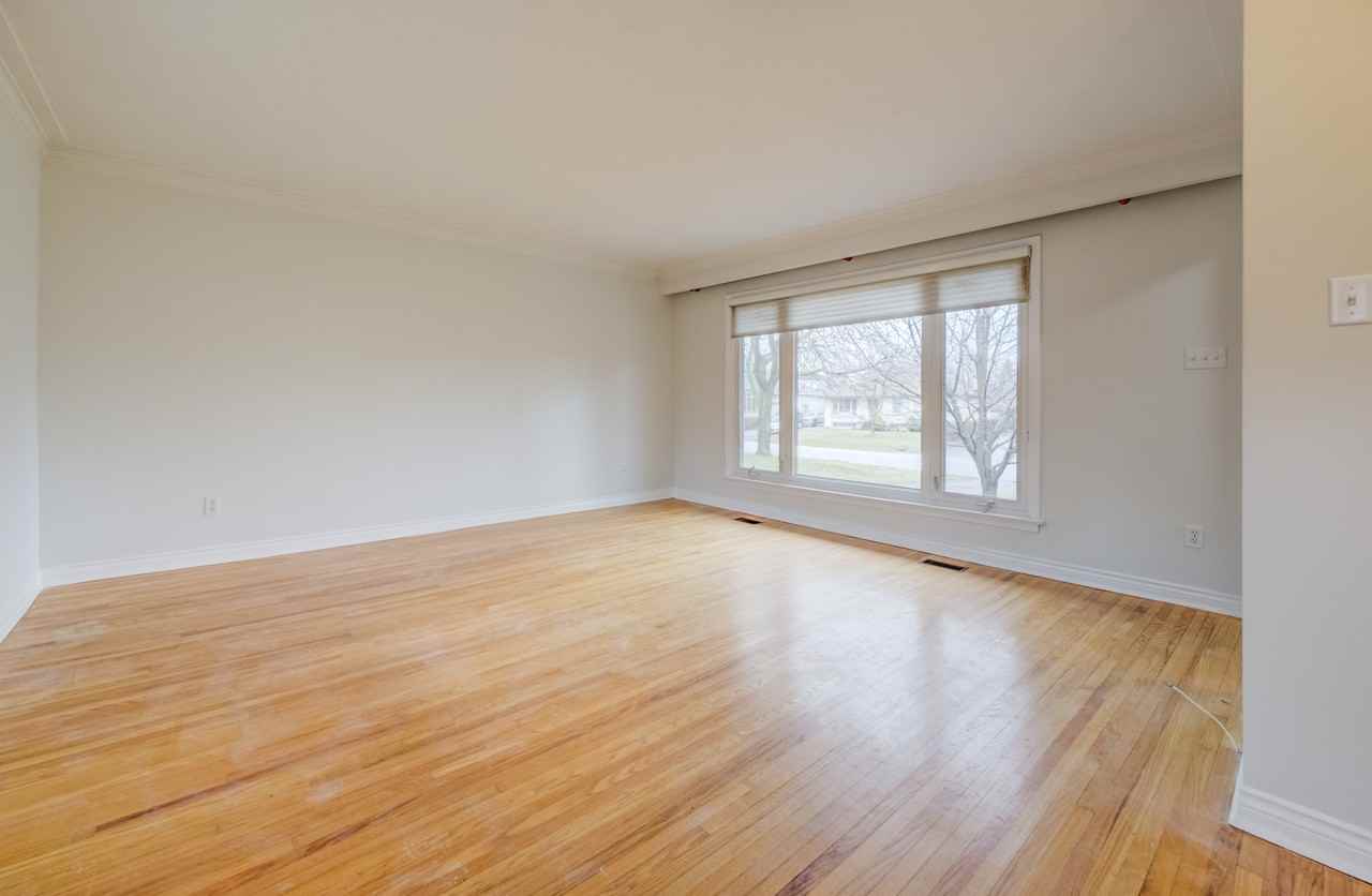 542 Trudale Court - Photo 4 of 30