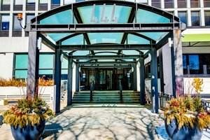 444 W Fullerton Pkwy Apt 1503 - Photo 2 of 3