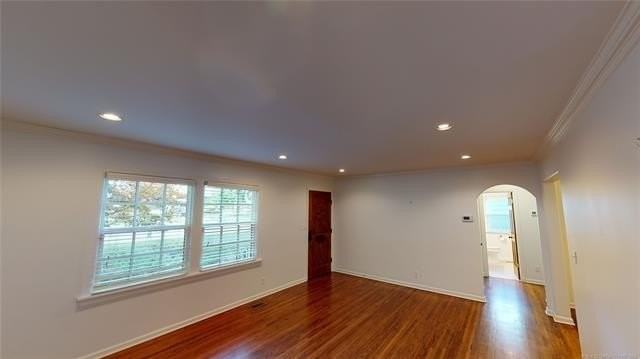 2644 E 19th St - Photo 6 of 44