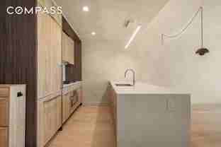 171 N 1st St #4G - Photo 1 of 1