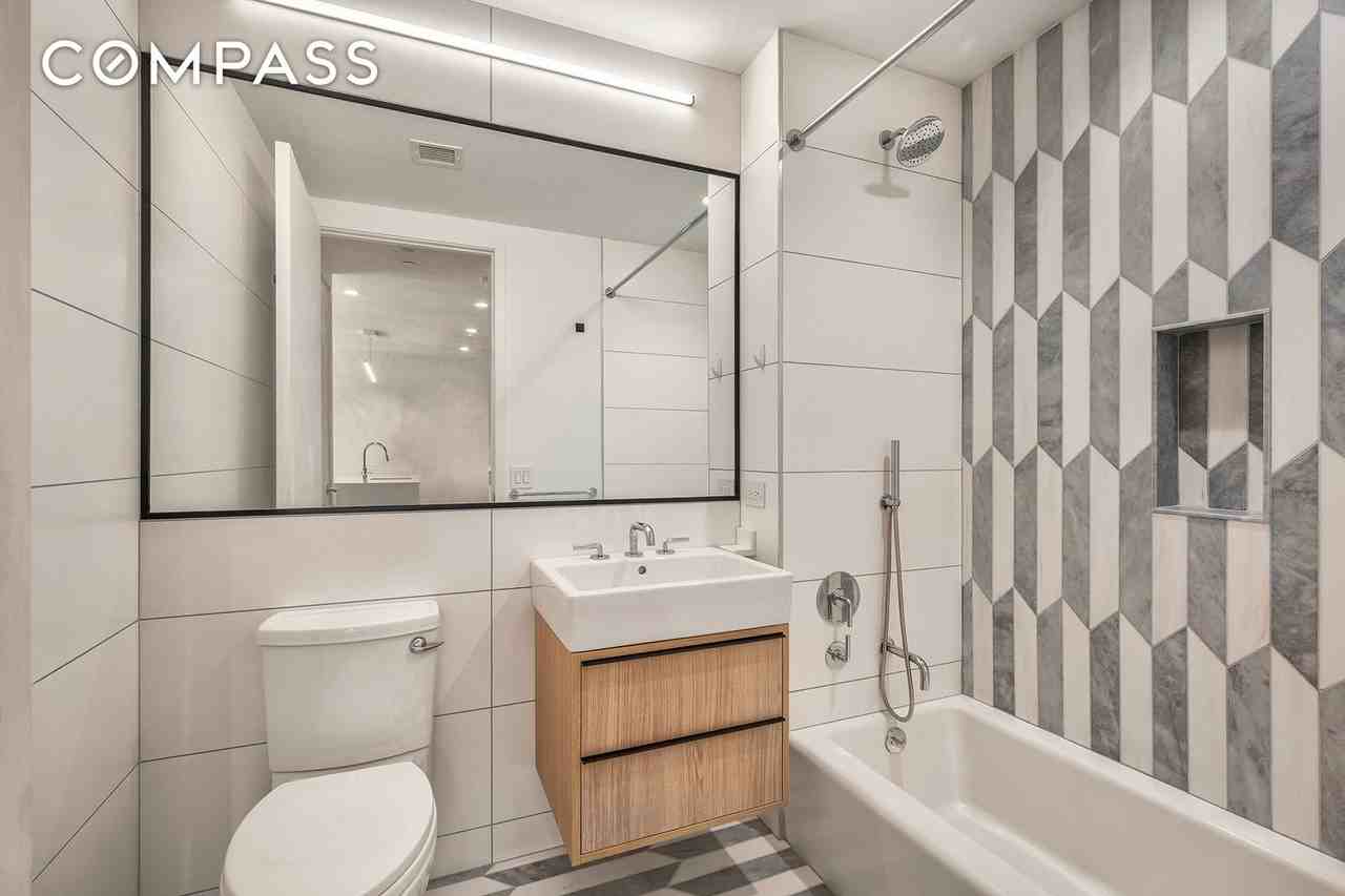 171 N 1st St #4G - Photo 6 of 19