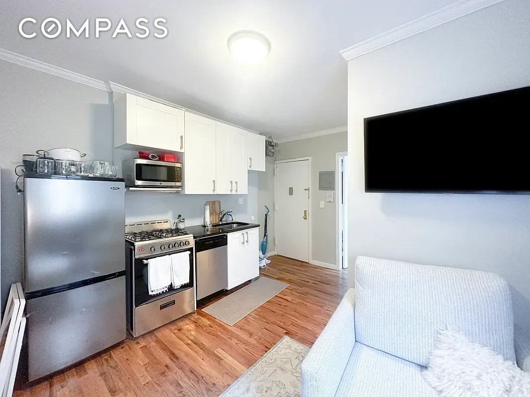 57 Spring St #10 - Photo 2 of 6