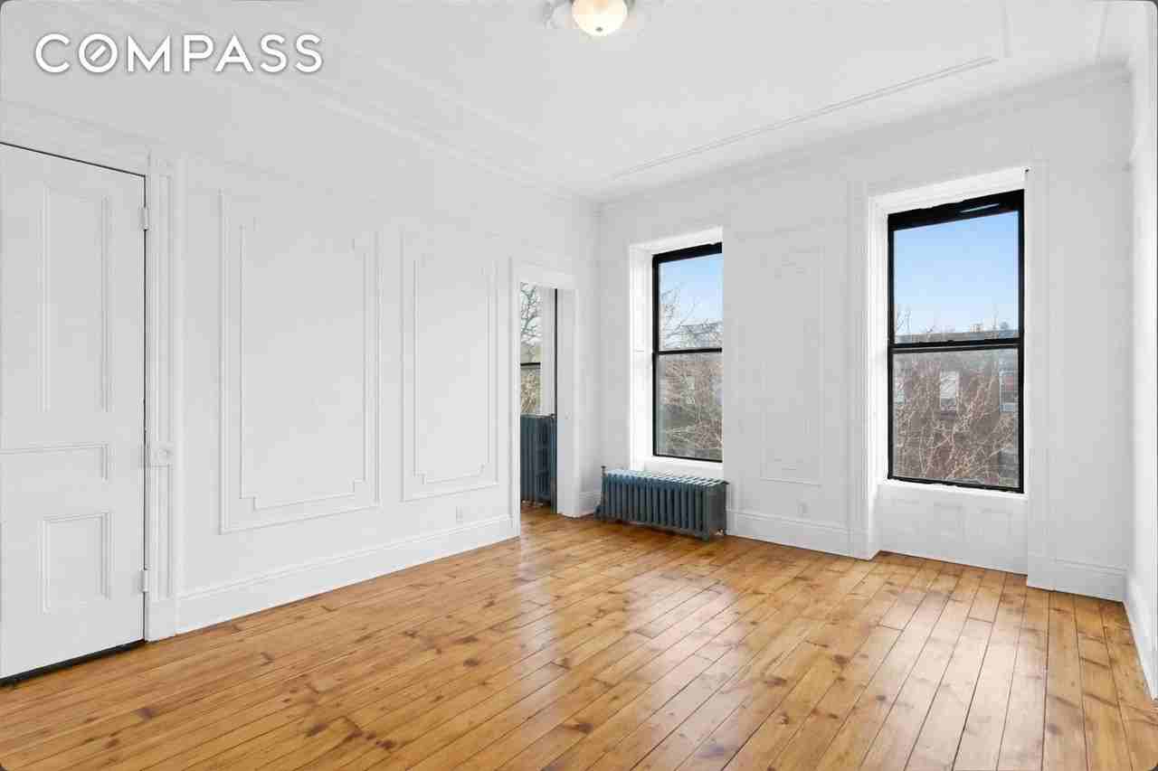 385 Madison St #2 - Photo 7 of 10