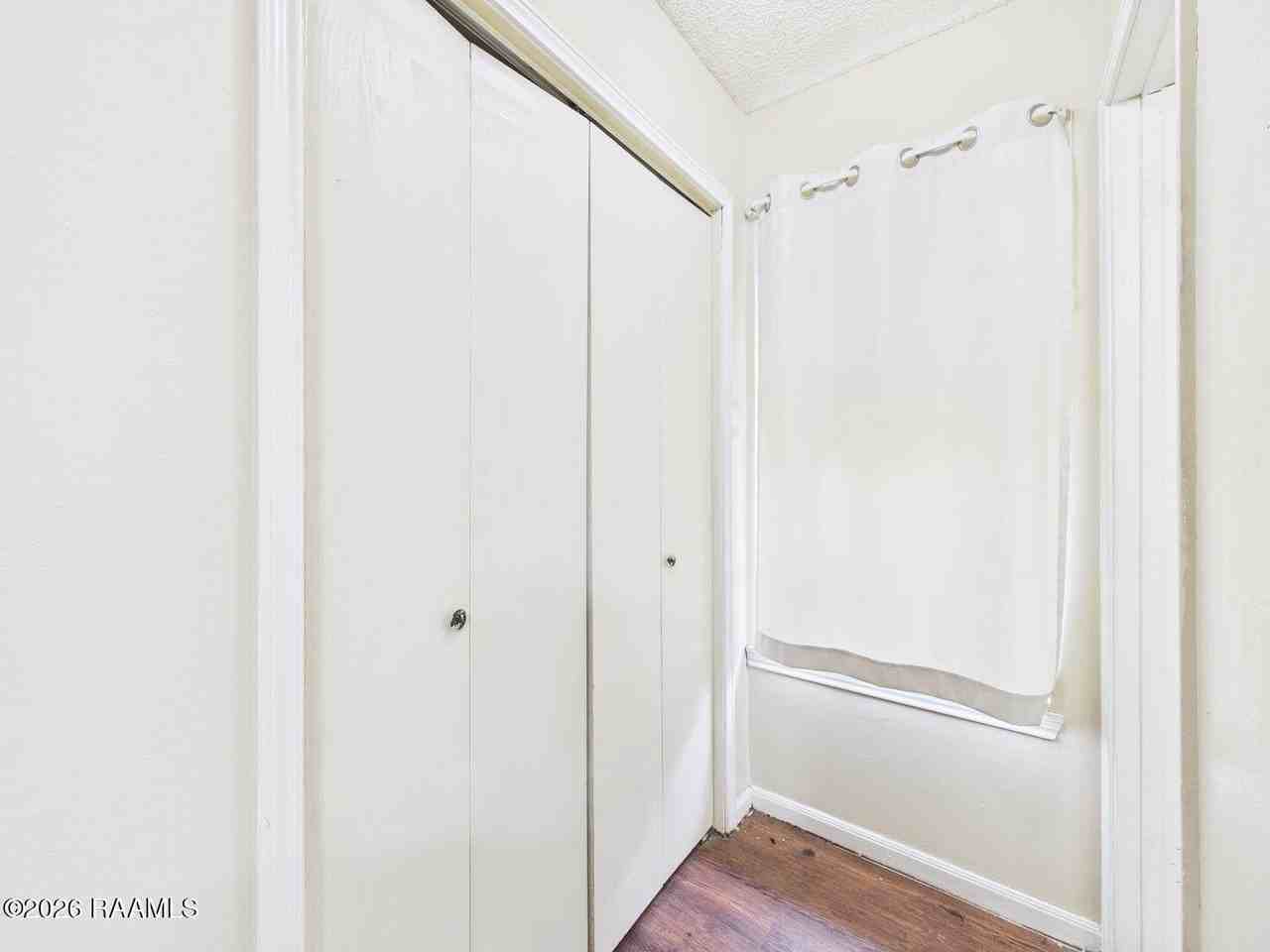 202 Belfast St Apt A - Photo 3 of 22