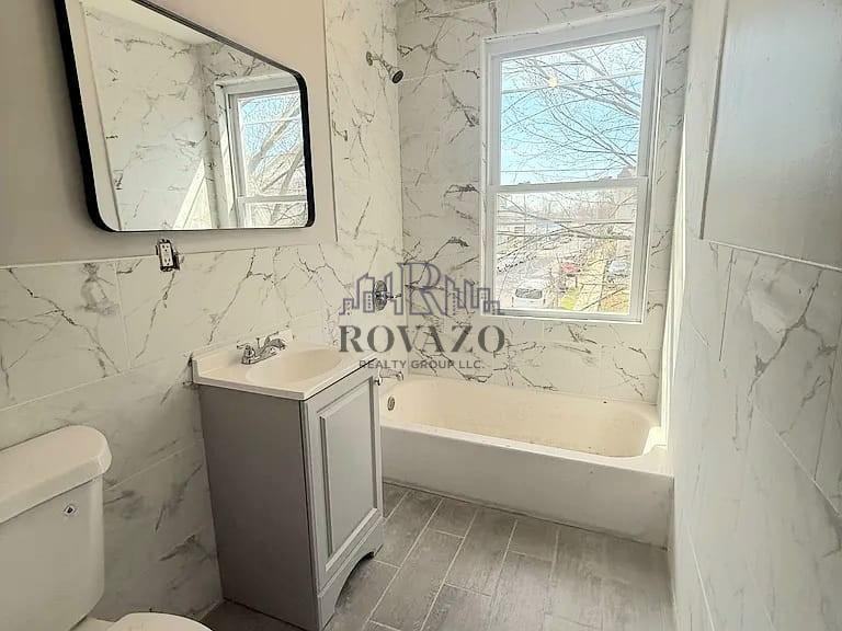 291 West Runyon Street #2 - Photo 4 of 4