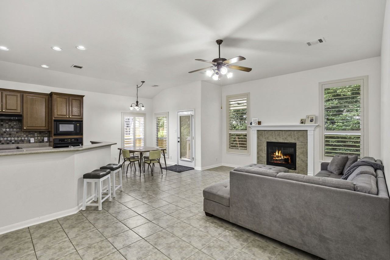 211 Aster Trl #1 - Photo 7 of 21