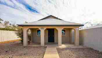 featured image of 419 W 9th St #A