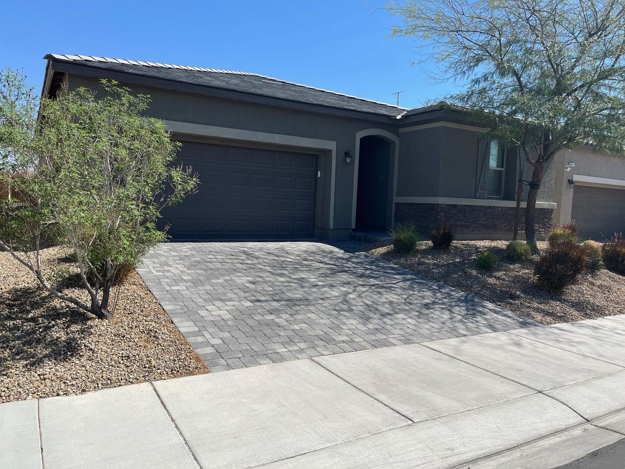 6016 Bugsy St - Photo 3 of 25