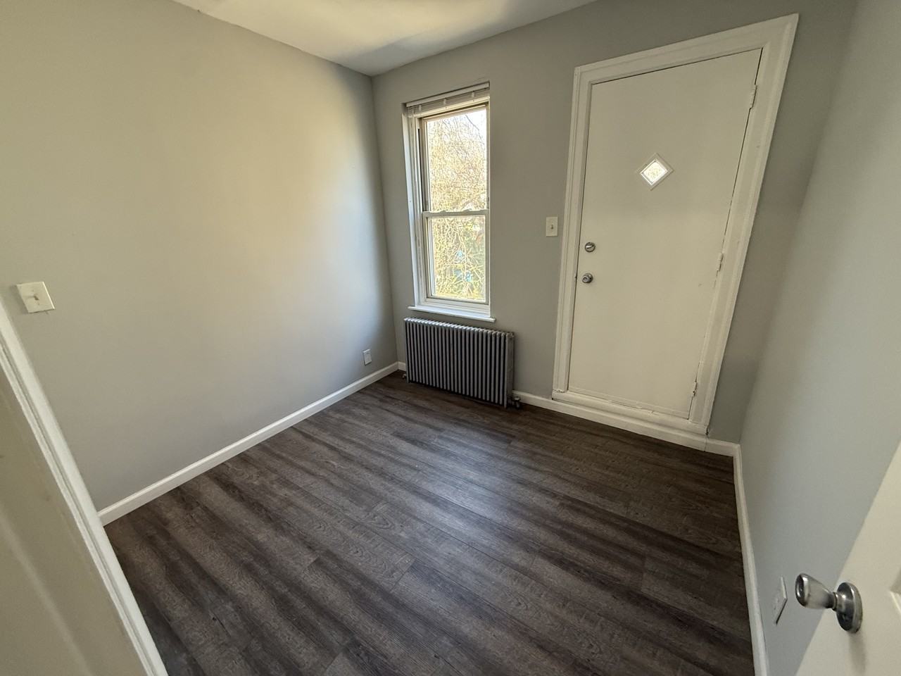 1177 Morton St #B - Photo 6 of 8
