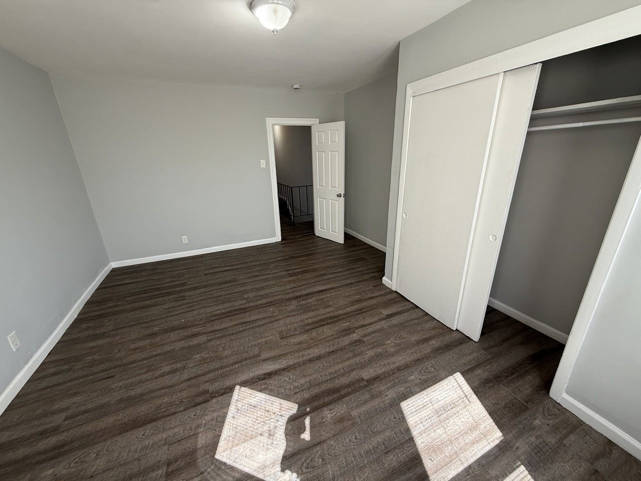 1177 Morton St #B - Photo 4 of 8