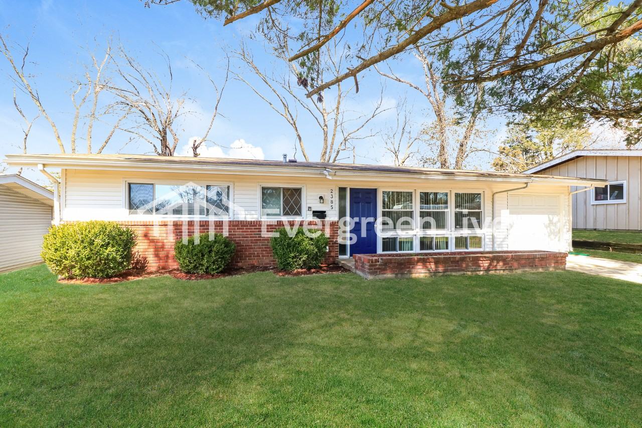 2385 Allen Dr - Photo 2 of 15