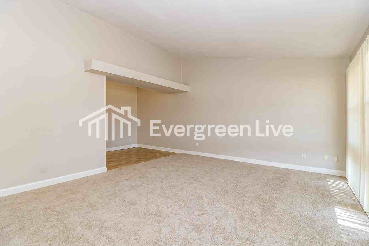 2385 Allen Dr - Photo 3 of 15
