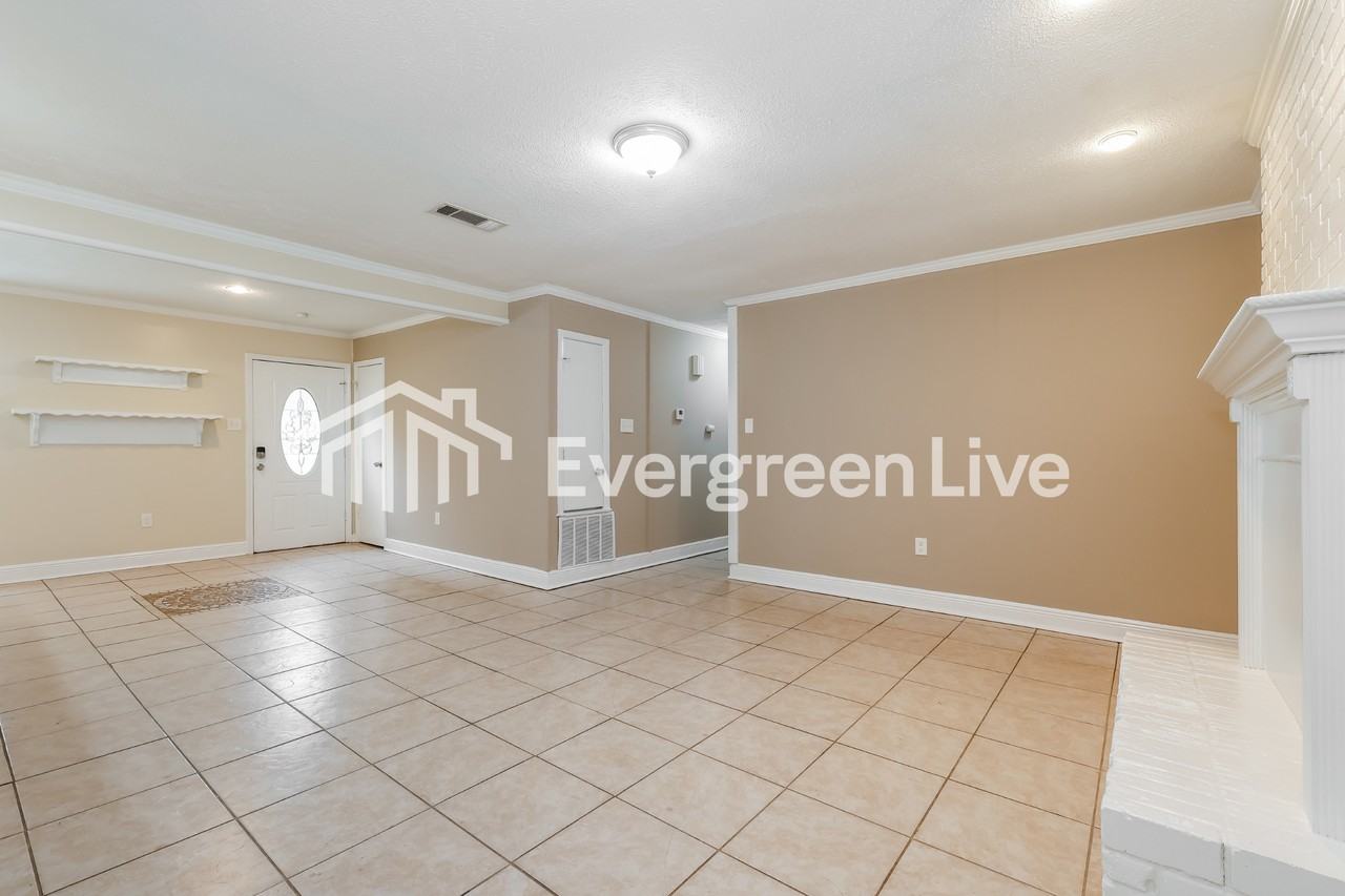 3471 Dawn Dr - Photo 4 of 15