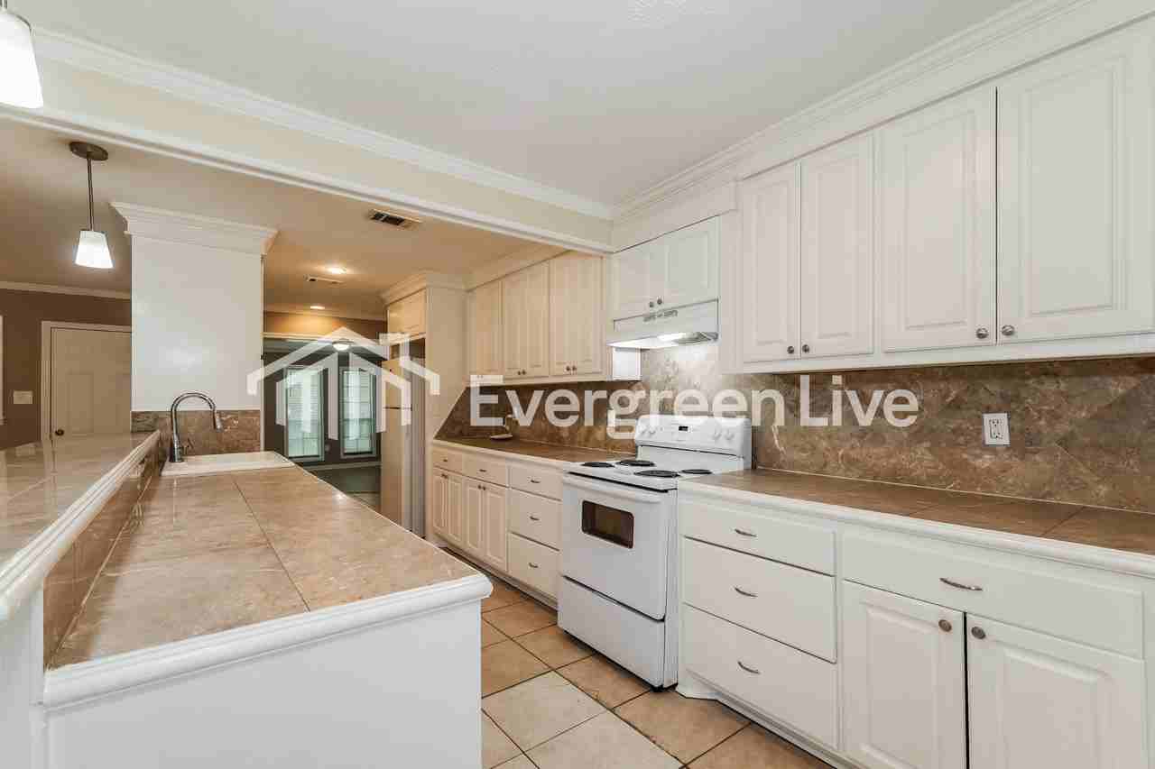 3471 Dawn Dr - Photo 7 of 15