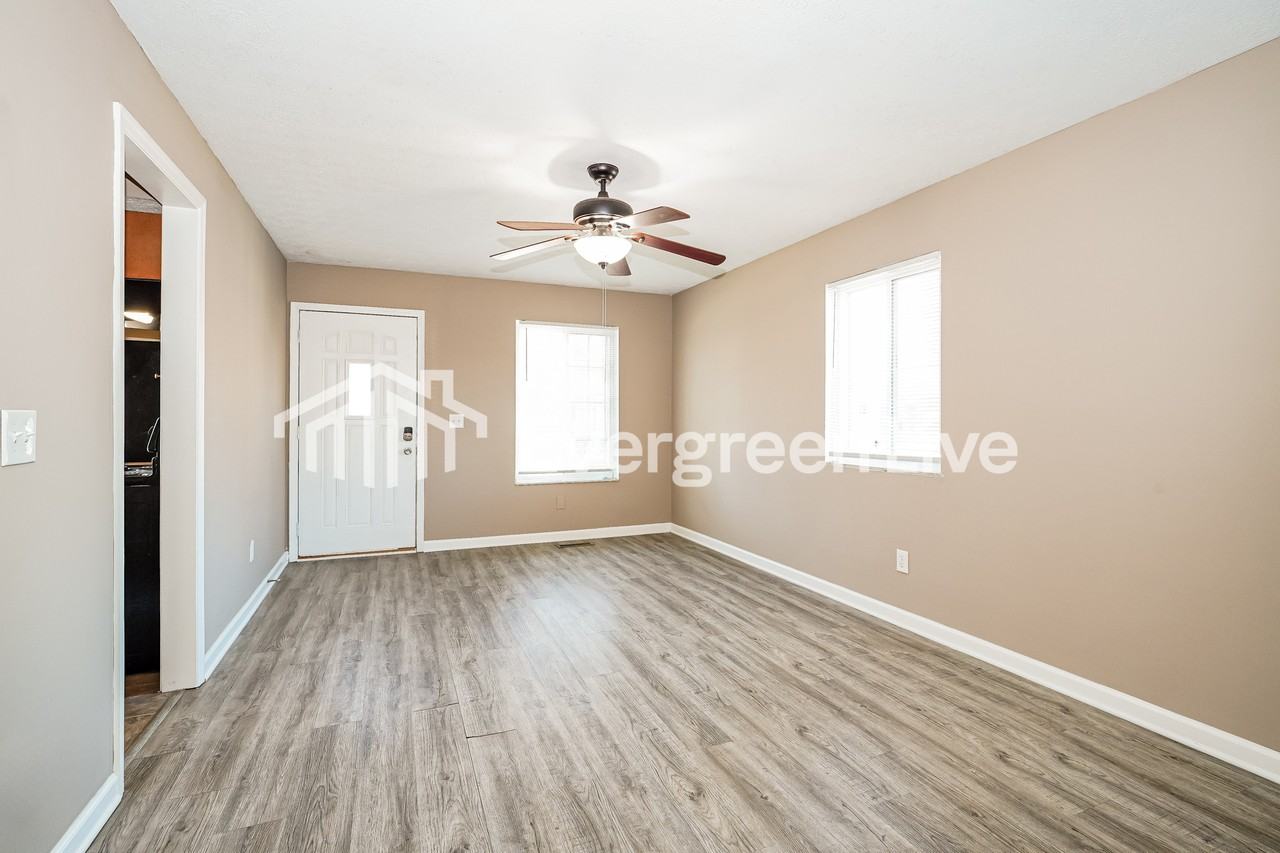 2630 Blackthorne Pl - Photo 6 of 15