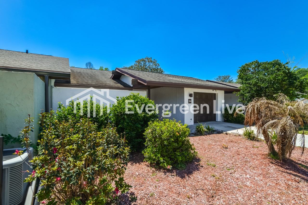 34 Huntley Ct - Photo 2 of 15