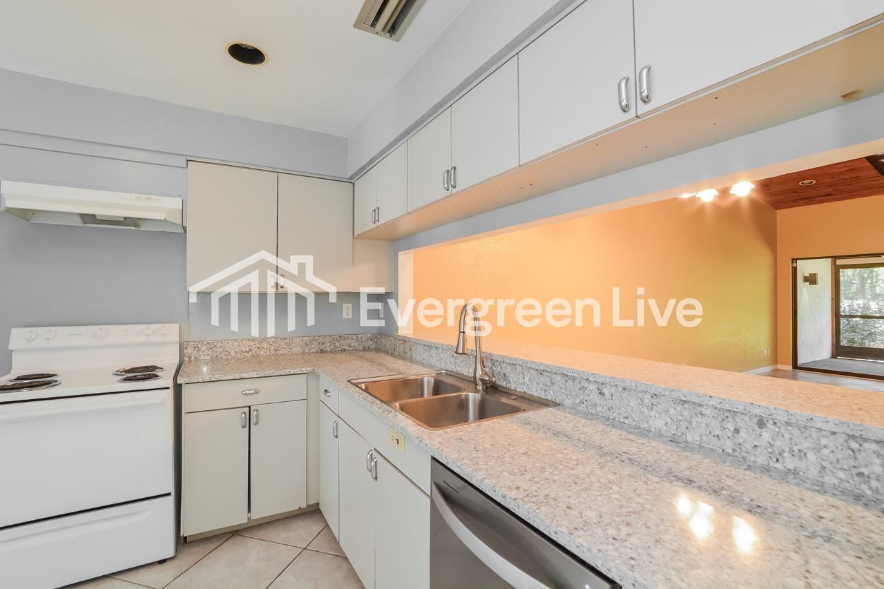 34 Huntley Ct - Photo 5 of 15