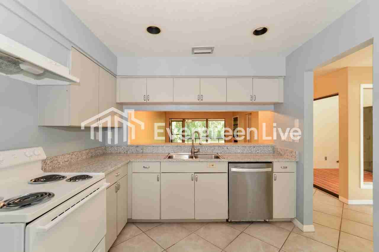 34 Huntley Ct - Photo 6 of 15